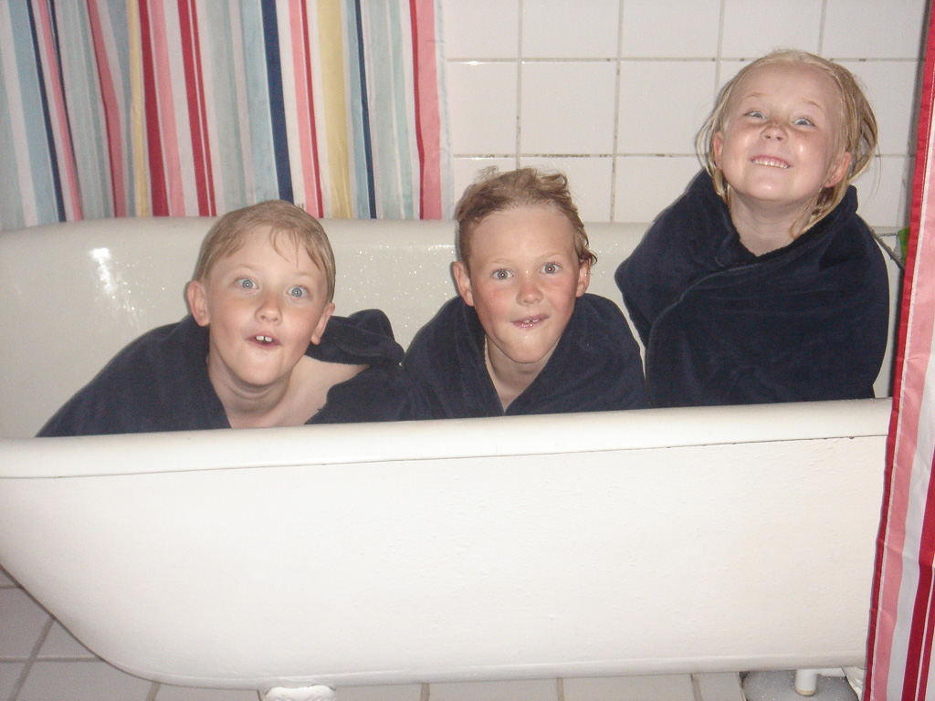 03 juni 2006